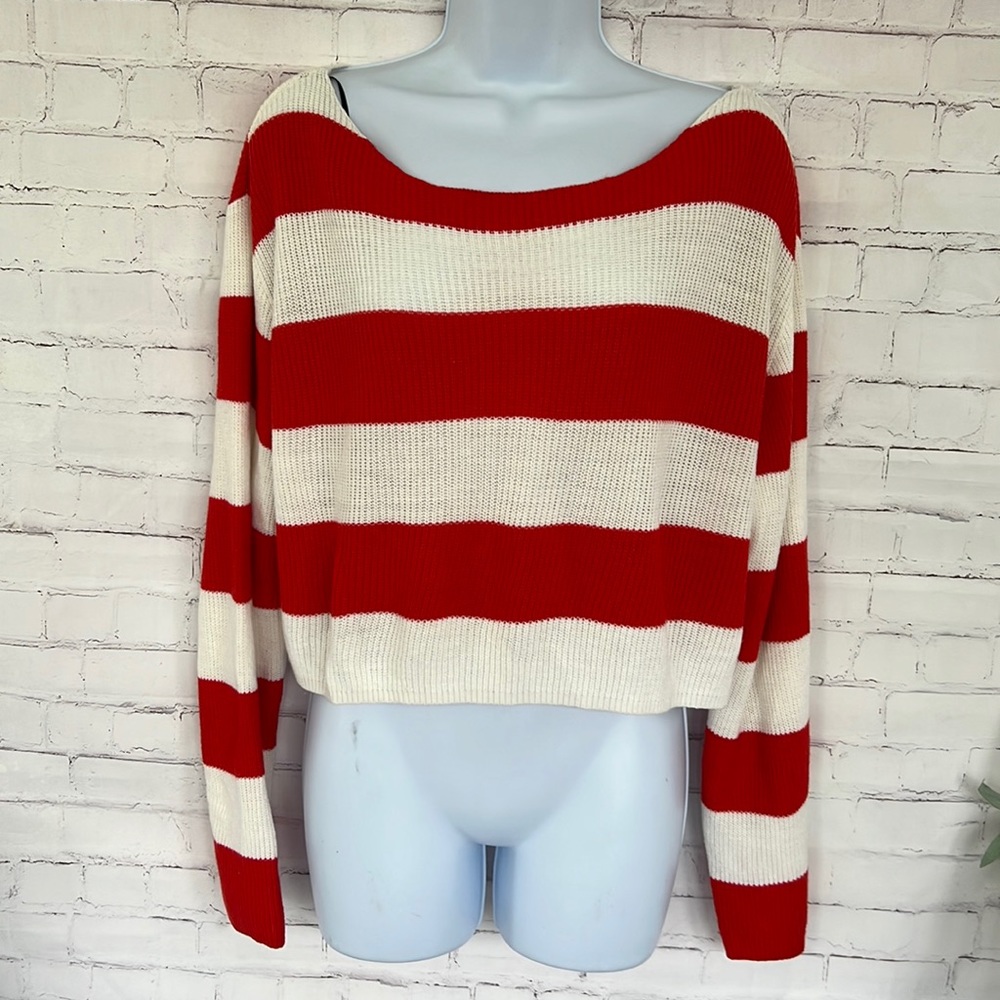 H& M wide- cut slightly boxy sweater in soft rib knit